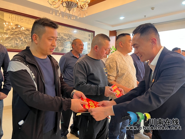 鼓干勁，聚眾力，擼起袖子加油干！瀘縣赴廣東省中山市慰問異地農民工黨員代表