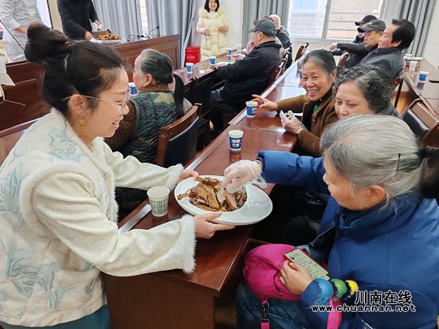 江陽區(qū)北城街道：百年鹵味進社區(qū)，非遺美食暖人心