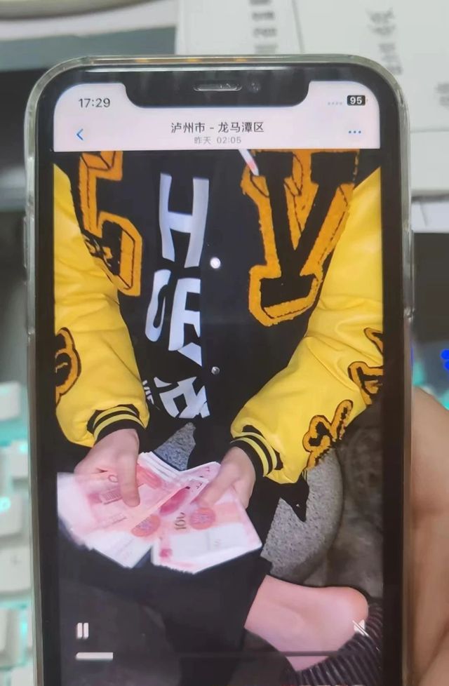 嫌疑人手機里，藏著作案證據(jù)