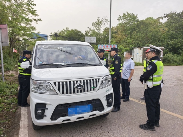 案例合集 | 向“黑車”說(shuō)“不”！瀘州交通運(yùn)輸執(zhí)法嚴(yán)查鄉(xiāng)鎮(zhèn)非法營(yíng)運(yùn)……