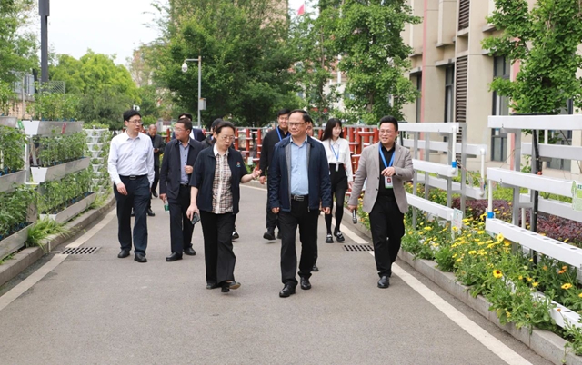 重慶永川區(qū)教委調(diào)研瀘州教育工作