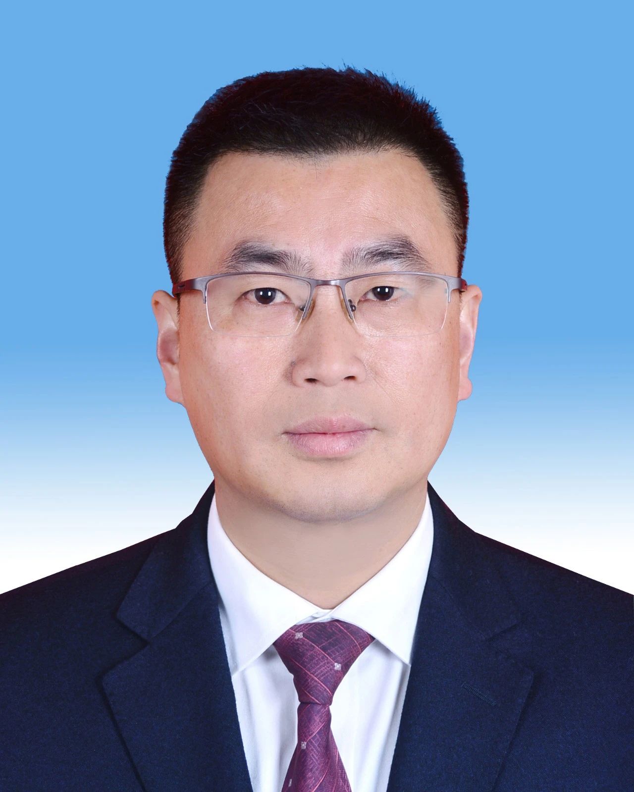 張德平當(dāng)選為瀘州市監(jiān)察委員會(huì)主任