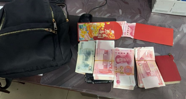 瀘州公交駕駛員拾金不昧，乘客失物完璧歸趙！