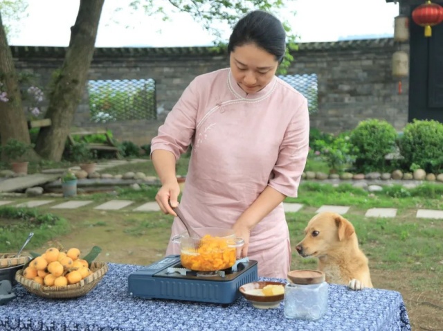 強(qiáng)國復(fù)興有我·瀘州市鄉(xiāng)村女能人事跡展播?丨徐莉香：用老糧站筑起鄉(xiāng)愁與事業(yè)的雙重坐標(biāo)