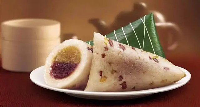 【圍觀】瀘州嬢嬢一口氣炫三個粽子，突然劇痛送醫(yī)