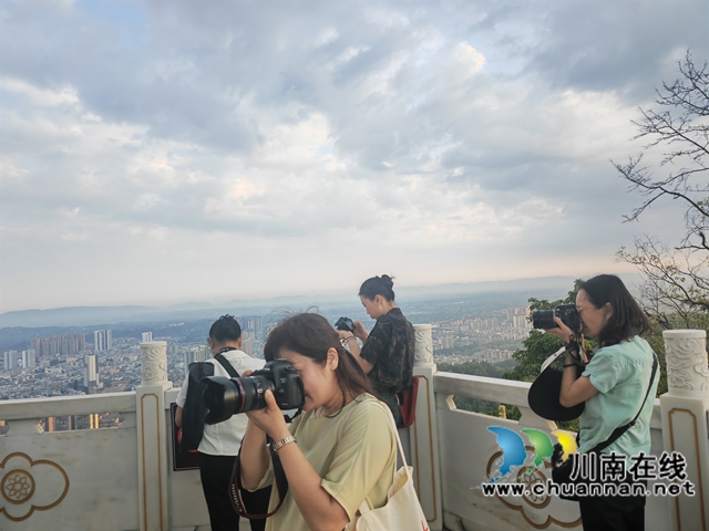 現(xiàn)場采風(fēng)場景1（曾佐然攝）.jpg