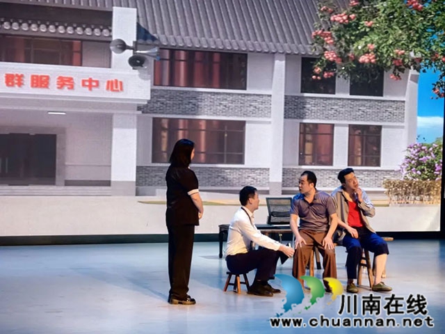 《紀委書記來到幸福村》排練現(xiàn)場.jpg
