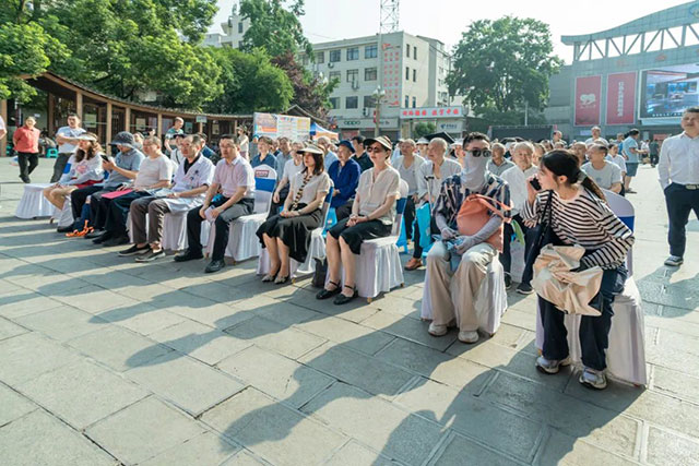 “壩壩講”“說科普”，西南醫(yī)大附院健康大禮包直送基層！