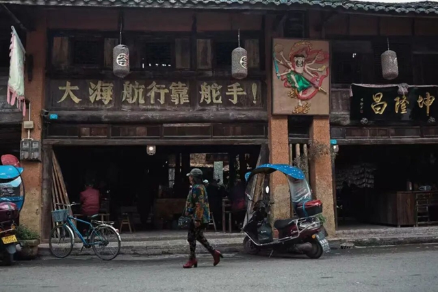 80歲老人免費(fèi)！宜賓江邊小鎮(zhèn)最值得一去的老茶館