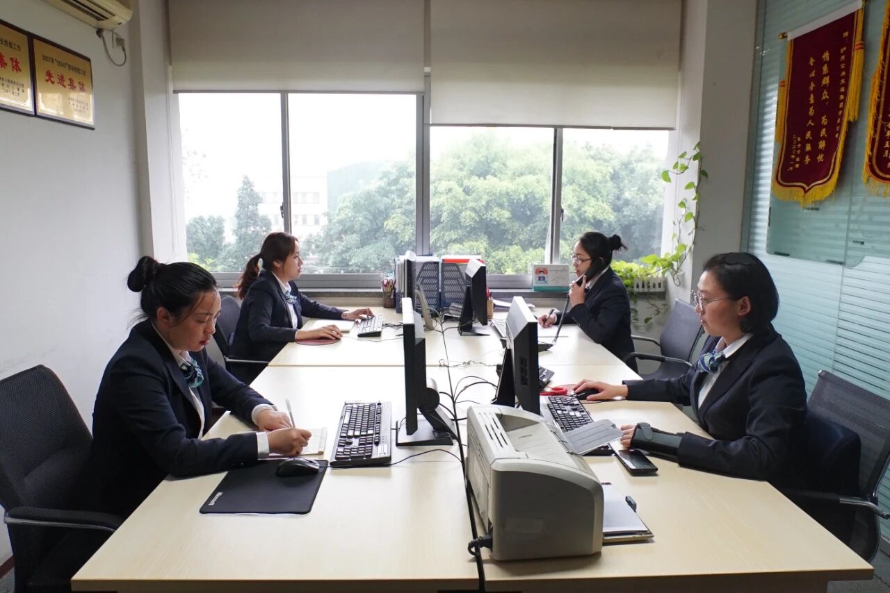 【公交惠民便民指南之一】便捷的信息查詢系統(tǒng)→