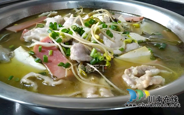 以文賦韻，以食為媒——評鐘小平的《敘永江門葷豆花賦》