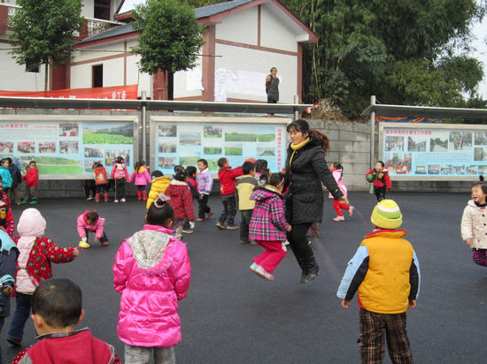 華陽(yáng)街道：積極營(yíng)造新農(nóng)村建設(shè)文化氛圍(圖1)