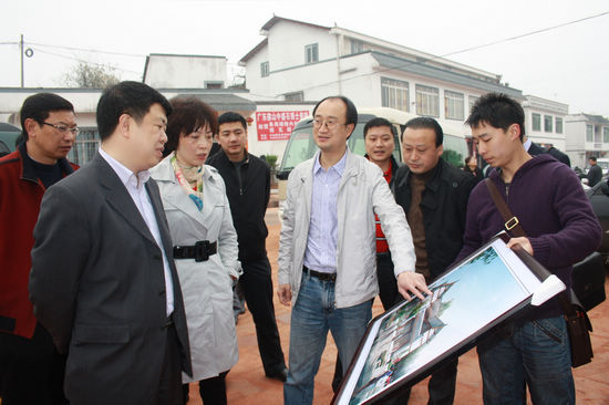 陳冠松實地督查納溪新農(nóng)村建設第一季度工作情況