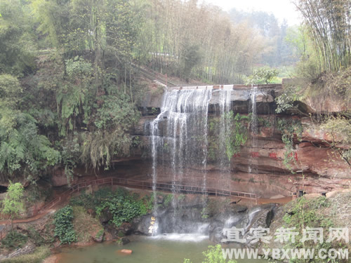高縣紅巖山全力打造國(guó)家4A級(jí)風(fēng)景區(qū)