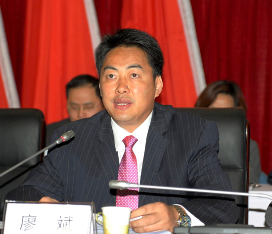 瀘醫(yī)附院召開第十屆工代會(huì)、第六屆職代會(huì)第二次會(huì)議(圖2)