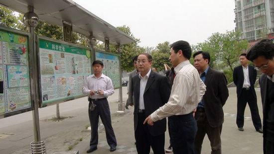 瀘縣接受中國科協(xié)檢查組實地檢查(圖2)