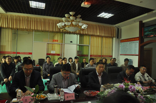 廣州市花都區(qū)梯面鎮(zhèn)黨政考察團(tuán)來二郎鎮(zhèn)參觀學(xué)習(xí)(圖2)
