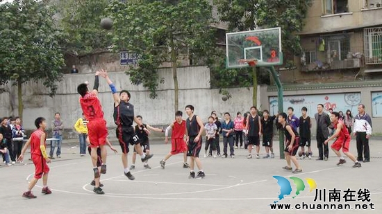 敘永二中春季籃球運動會安全圓滿謝幕(圖1)