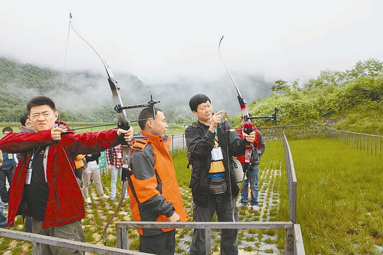 盛夏旅游，上山下水(圖1)