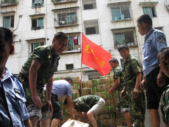 堯壩鎮(zhèn)：永遠(yuǎn)戰(zhàn)斗在搶險第一線(圖2)