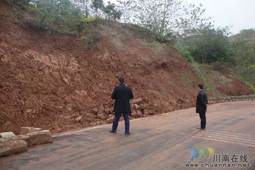 華陽(yáng)街道：高度重視校園安全(圖2)