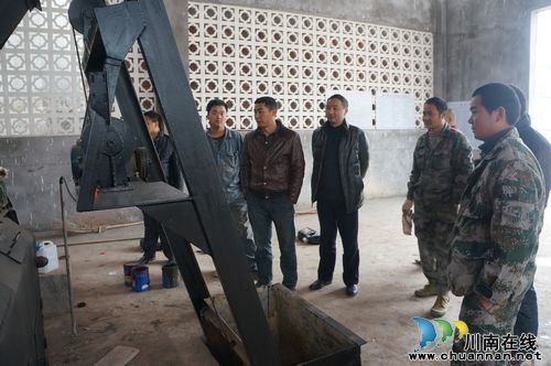 立石鎮(zhèn)：領導“走基層”給職工宣傳安全(圖1)