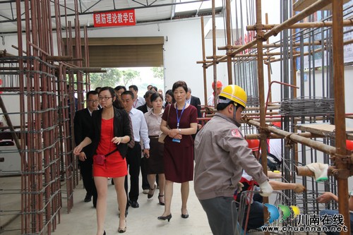 瀘縣建校國示建設(shè)省級(jí)中期督導(dǎo)獲好評(píng)(圖2)