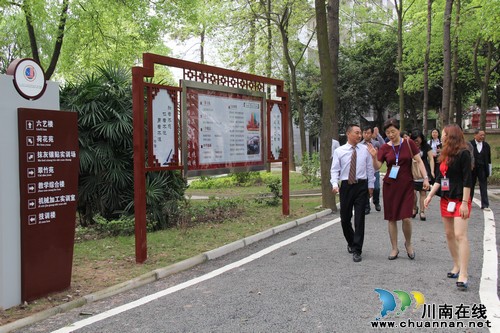 瀘縣建校國示建設(shè)省級(jí)中期督導(dǎo)獲好評(píng)(圖1)