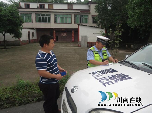 瀘州交警扎實(shí)開展貨車整治 做好汛期事故預(yù)防工作(圖2)