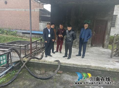 瀘縣副縣長(zhǎng)林少疆到云龍調(diào)研河長(zhǎng)制工作(圖1)