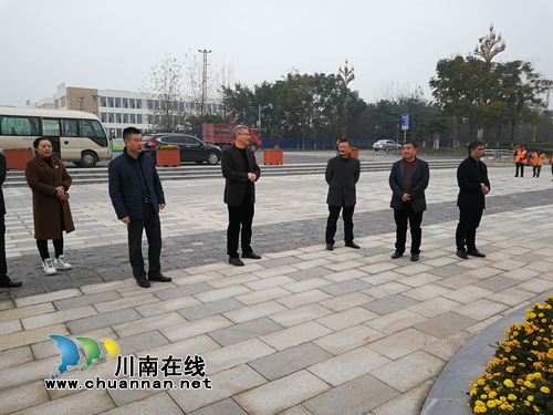 瀘縣人大開展加強城市管理提升城市品質(zhì)視察工作(圖1)