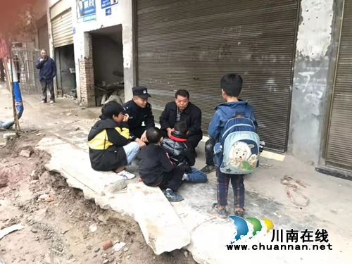 合江民警溫情救助：寶貝別哭，蜀黍帶你們回家(圖3)