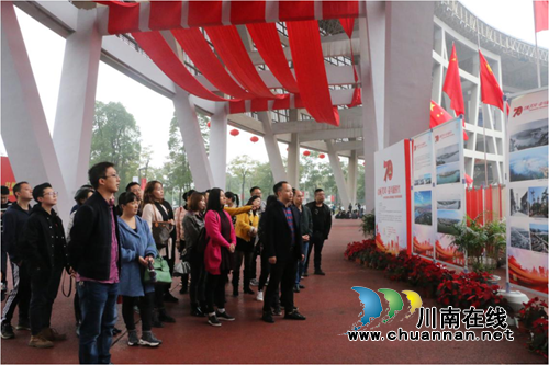龍馬潭區(qū)紅星街道黨工委開展“不忘初心、牢記使命”主題教育參觀活動(dòng)