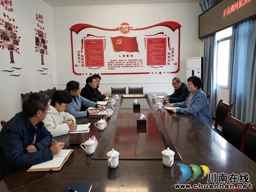 縣委常委、宣傳部部長陳佳到潮河鎮(zhèn)督導(dǎo)當(dāng)前重點工作