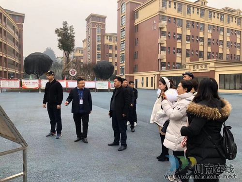 宜賓羅龍實驗小學(xué)校外出參觀學(xué)習(xí)藝術(shù)團(圖1)