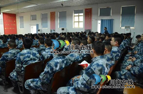 送法進軍營│法律支援穩(wěn)軍心 助力備戰(zhàn)謀打贏(圖24)