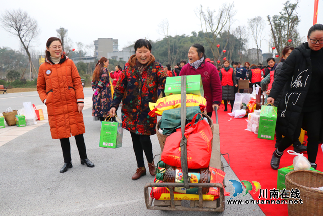 今年過(guò)年“鼠＂我最溫暖！龍馬潭區(qū)石樑社區(qū)送溫暖一個(gè)都不少(圖5)