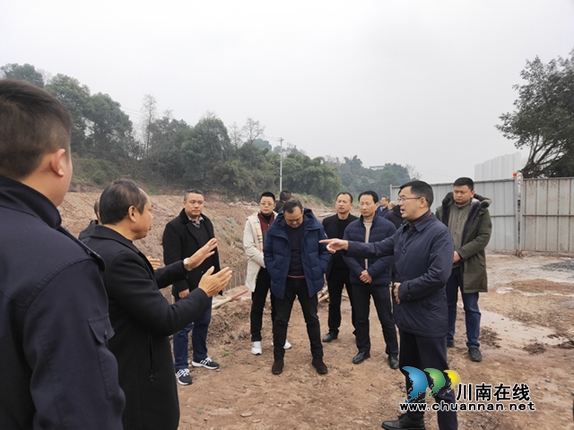 楊勰到龍馬潭區(qū)羅漢街道督導(dǎo)羅漢街道大山龍公墓春節(jié)祭祀工作