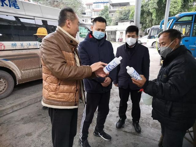 瀘州：疫情聯(lián)防聯(lián)控 設(shè)置交通檢查卡口56個(gè)   (圖10)