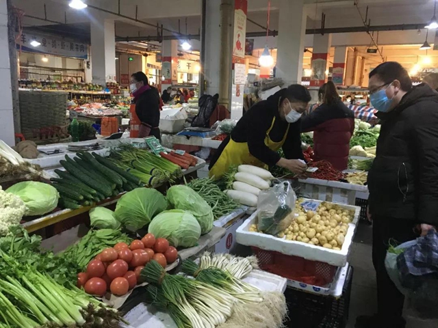 納溪區(qū)：食材供應(yīng)充足價格平穩(wěn)(圖1)