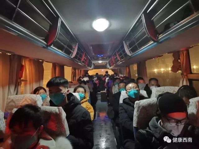 瀘州市民詩(shī)歌盛贊西南醫(yī)大附院馳援武漢醫(yī)療隊(duì)(圖3)