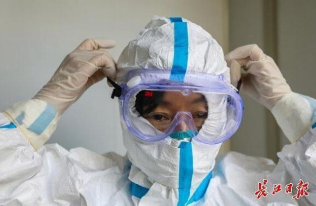 她最早判斷出疫情并上報(bào)：這次把一生的眼淚流光了(圖4)