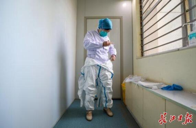 她最早判斷出疫情并上報(bào)：這次把一生的眼淚流光了(圖5)