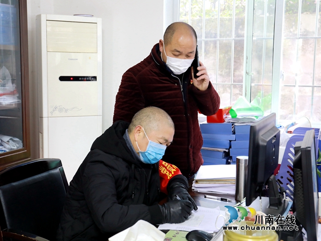 龍馬潭特興街道：特殊“代購” 暖人心 黨員志愿者為居民送菜上門(圖3)