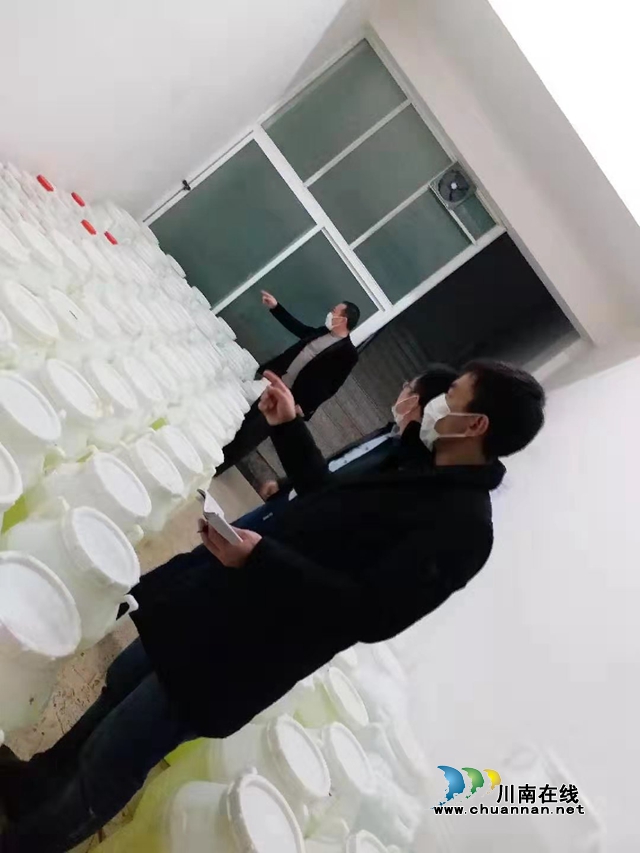 全力以赴！江陽區(qū)住建局積極行動 堅(jiān)決打贏疫情防控阻擊戰(zhàn)(圖2)