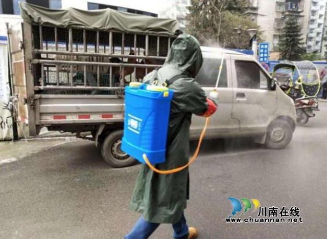 江陽(yáng)區(qū)北城街道查處首例違法販運(yùn)活禽案件