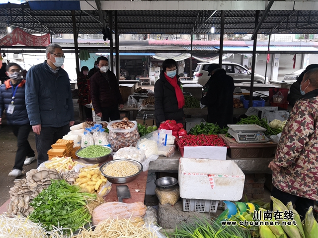 陳佳到瀘縣潮河鎮(zhèn)督導(dǎo)新型冠狀病毒感染的肺炎防控工作(圖3)