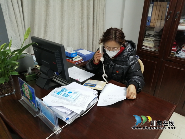 龍馬潭紅星街道大驛壩社區(qū)黨委書記肖佐容：防控疫情 一直在行動