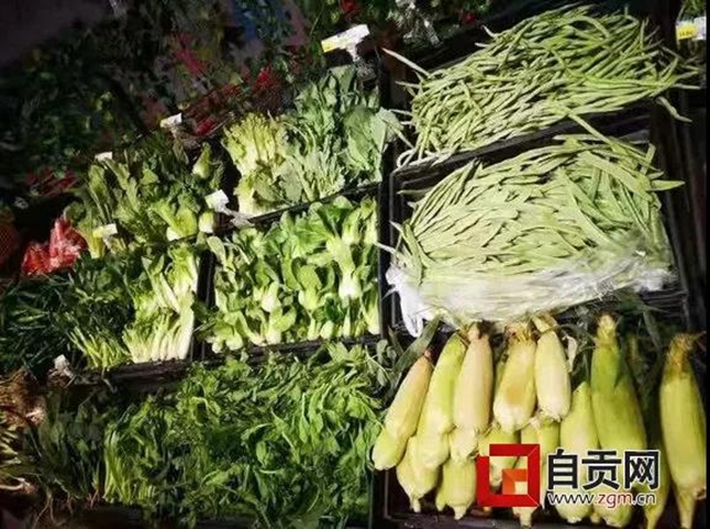 8日，自貢蔬菜價格略有上漲，生活必需品總體充足(圖2)