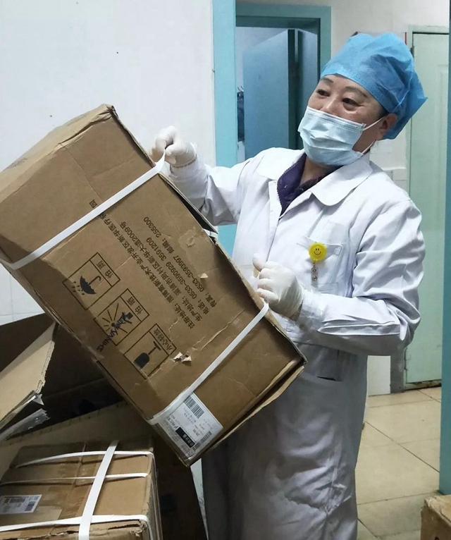 【西南醫(yī)大附院·堅(jiān)守】這批“60”后17年前戰(zhàn)非典，如今再戰(zhàn)新冠肺炎！(圖4)